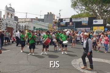  La chiquillería se purifica contra la pandemia en Lomo Magullo/Francisco Javier Santana.